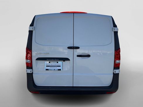 Used 2020 Mercedes-Benz Metris image 4