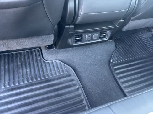 Used 2021 Chevrolet Silverado 3500 LTZ image 23