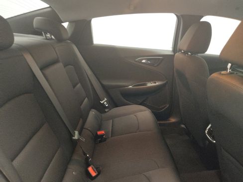Used 2025 Chevrolet Malibu LT FWD image 19