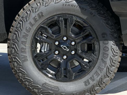 New 2026 Chevrolet Silverado 1500 ZR2 AWD/4WD image 9
