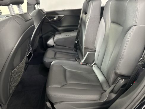 Used 2021 Audi Q7 3.0T Prestige w/ Prestige Package AWD/4WD image 28