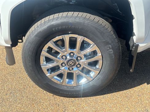 New 2026 Toyota Tacoma Limited image 27