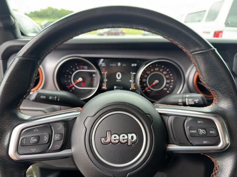 Used 2021 Jeep Gladiator Mojave w/ Trailer Tow Package AWD/4WD image 11