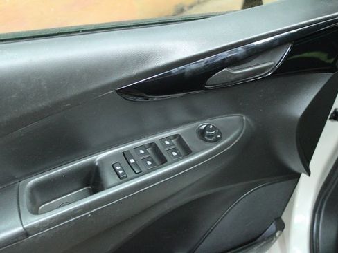 Used 2020 Chevrolet Spark LT image 11