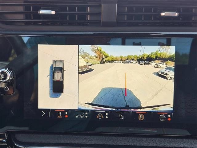 Used 2024 GMC Sierra 2500 AT4 w/ AT4 Premium Plus Package AWD/4WD image 11