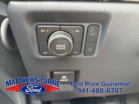 New 2026 Ford Expedition Platinum w/ Stealth Appearance Package AWD/4WD image 28