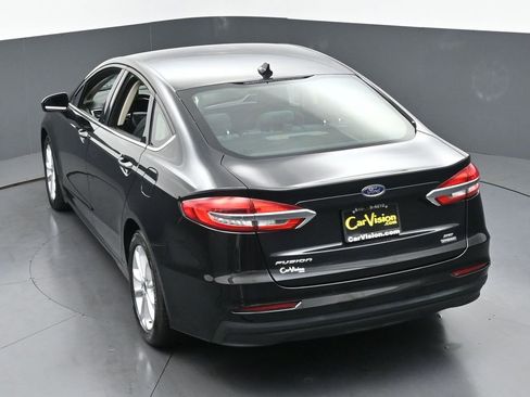 Used 2020 Ford Fusion SE FWD image 35