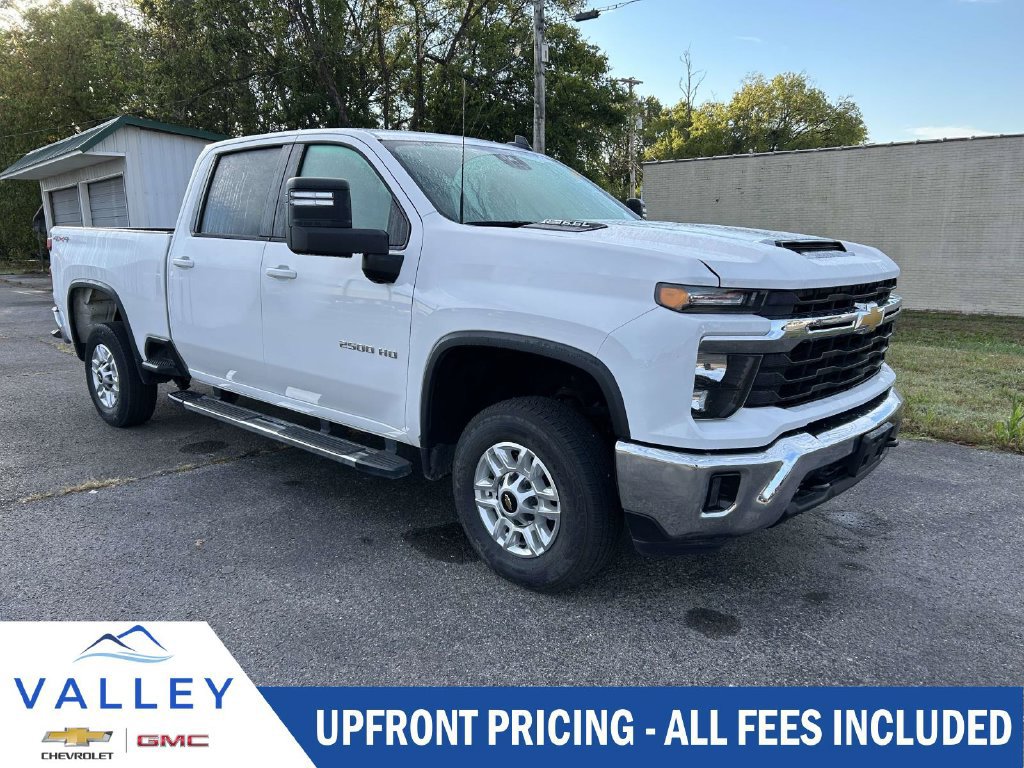 Used 2025 Chevrolet Silverado 2500 LT w/ Convenience Package AWD/4WD image 1