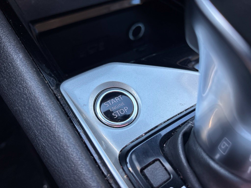Used 2024 Nissan Altima 2.5 SV FWD image 32