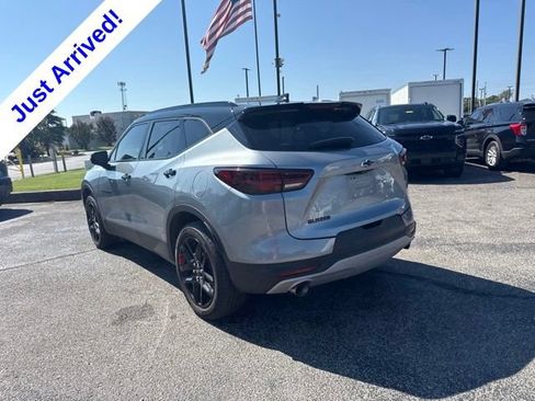 Used 2023 Chevrolet Blazer LT w/ Sound & Technology Package FWD image 5