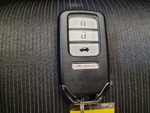 Used 2020 Honda Accord Sport image 32
