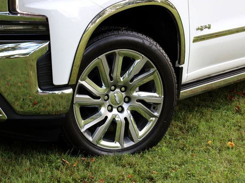 Used 2022 Chevrolet Silverado 1500 LTZ w/ LTZ Premium Package image 10