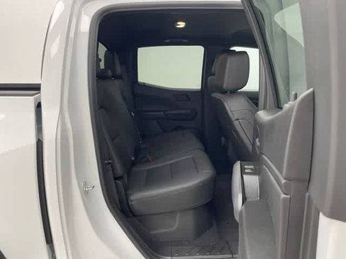 New 2026 Chevrolet Colorado Trail Boss AWD/4WD image 14