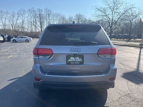 Used 2018 Jeep Grand Cherokee Limited image 9