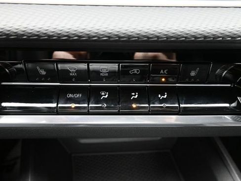 New 2026 Chevrolet Equinox LT w/ Safety and Technology Package FWD image 45