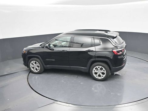 Used 2024 Jeep Compass Latitude AWD/4WD image 30