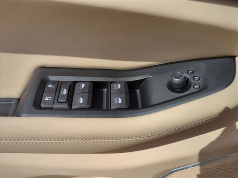 New 2026 Jeep Grand Cherokee L Limited w/ Limited Altitude Package RWD image 17