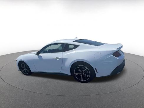 Used 2024 Ford Mustang Premium image 10