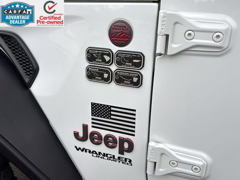 Certified 2022 Jeep Wrangler Unlimited Rubicon w/ Xtreme Recon 35" Tire Package image 13