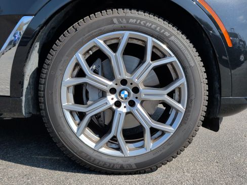 Certified 2024 BMW X7 xDrive40i image 13