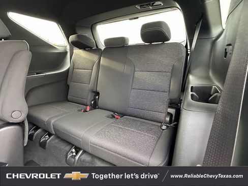 New 2026 Chevrolet Traverse LT FWD image 24