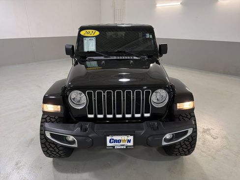 Used 2021 Jeep Wrangler Unlimited Sahara w/ Uconnect 4C Nav & Sound Group AWD/4WD image 3