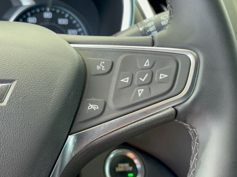 Used 2024 Chevrolet Equinox LT FWD image 19