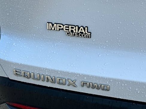 Used 2025 Chevrolet Equinox LT AWD/4WD image 13