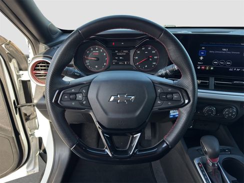 Used 2024 Chevrolet Trax RS w/ Driver Confidence Package image 10