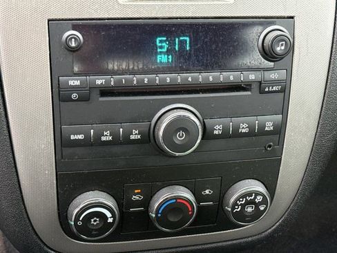 Used 2011 Chevrolet Impala Police FWD image 21