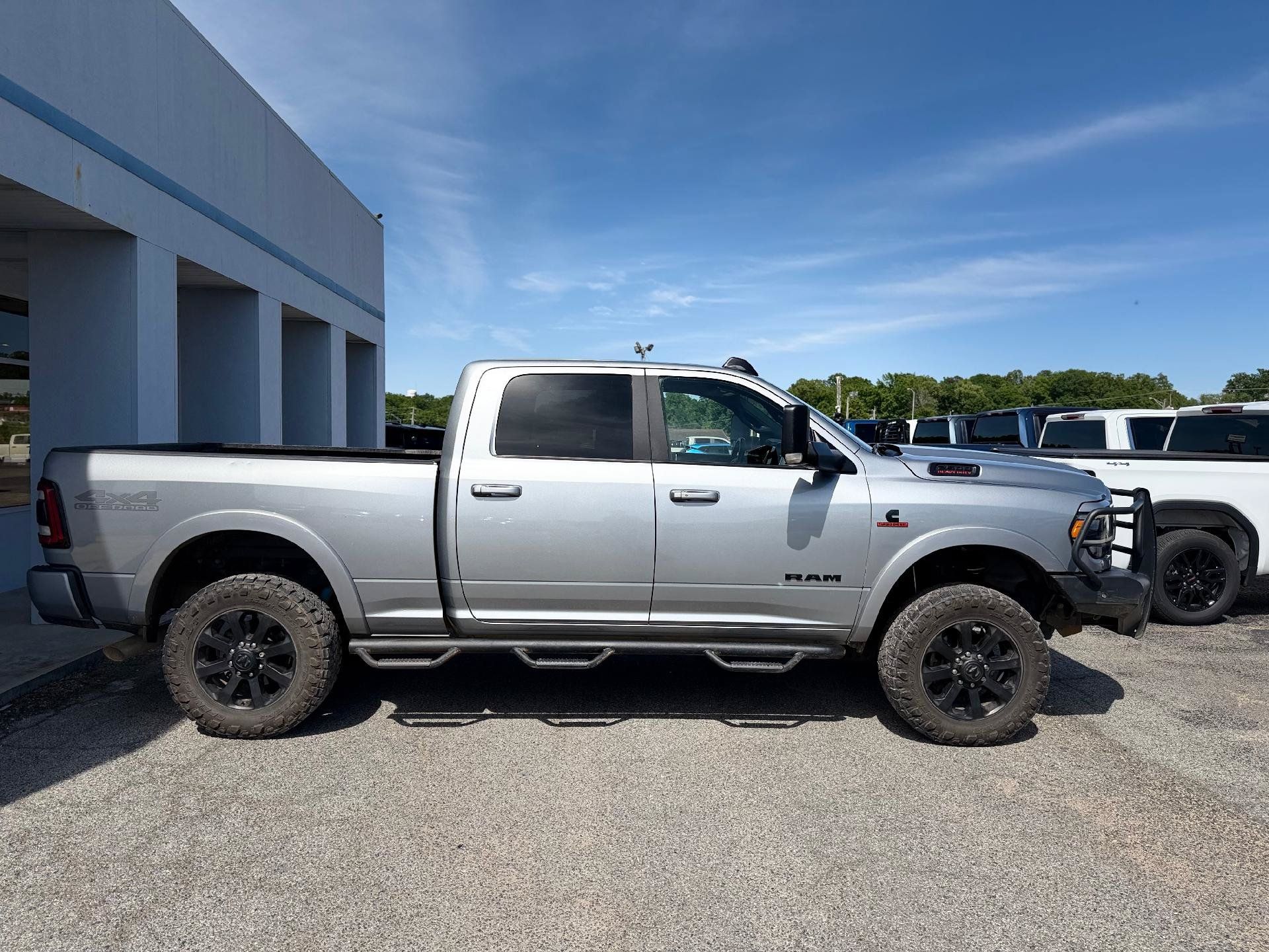Used 2022 RAM 2500 Laramie w/ Night Edition AWD/4WD image 2