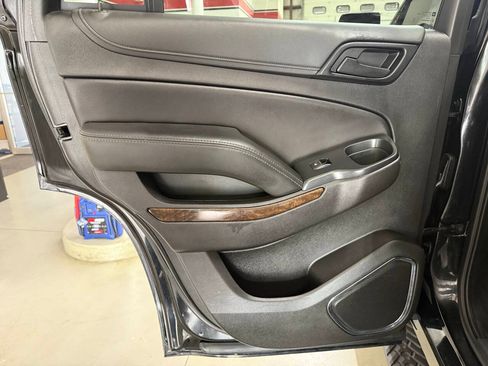 Used 2019 Chevrolet Tahoe LT AWD/4WD image 12