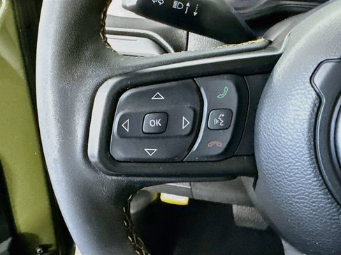 Used 2024 Jeep Gladiator Sport AWD/4WD image 23