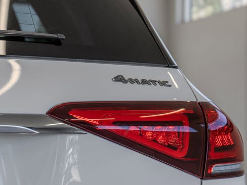 Used 2022 Mercedes-Benz GLE 350 4MATIC image 24