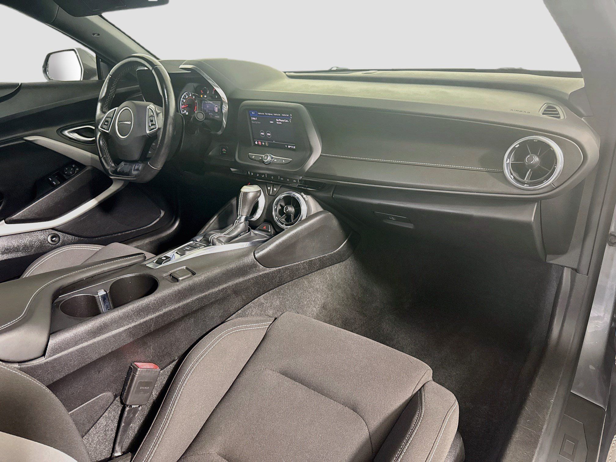 Used 2020 Chevrolet Camaro LT RWD image 28