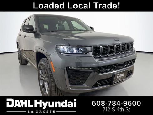 Used 2026 Jeep Grand Cherokee Limited AWD/4WD image 1