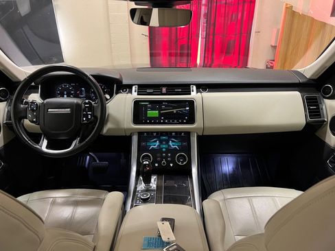 Used 2019 Land Rover Range Rover Sport HSE image 14