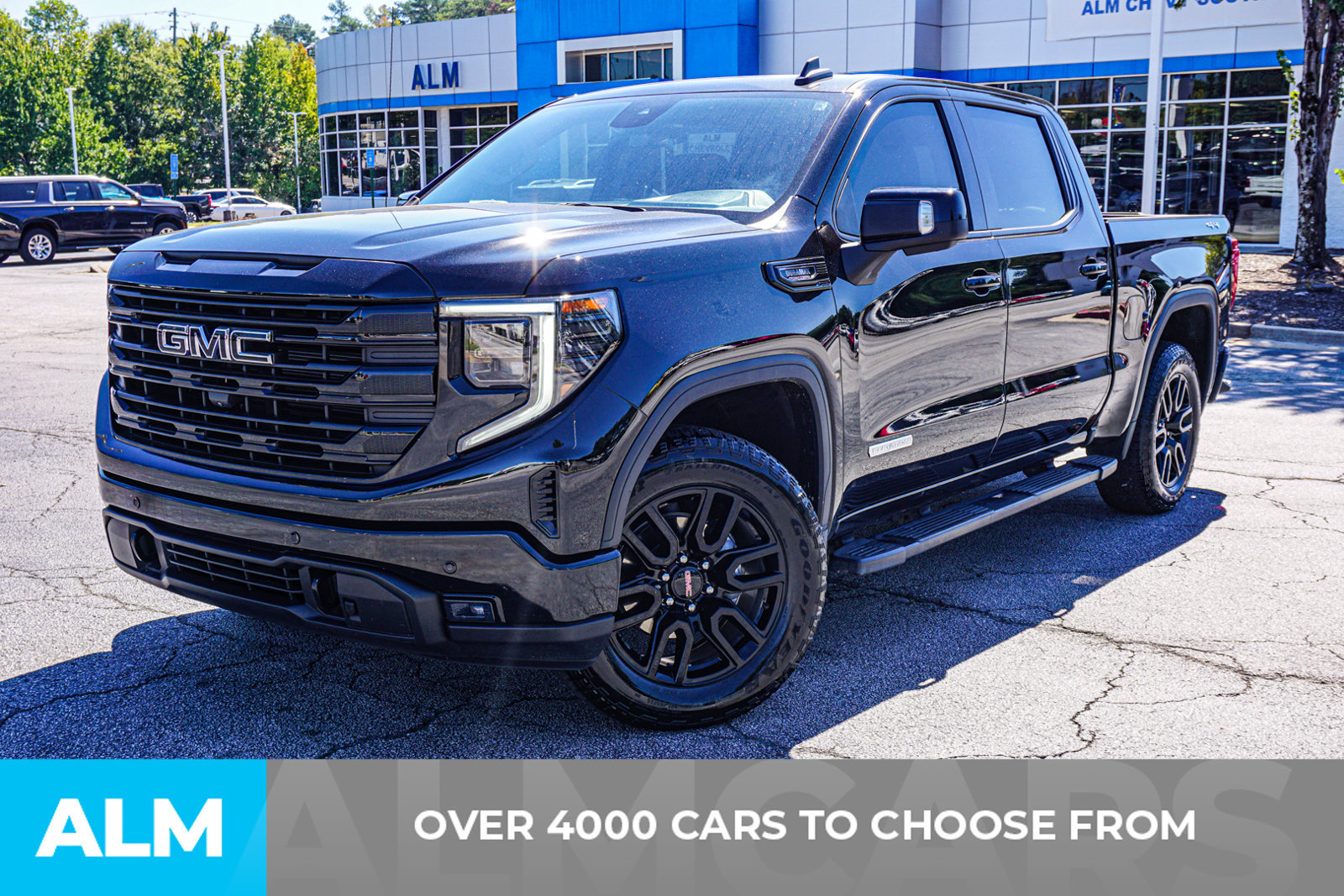 Used 2024 GMC Sierra 1500 Elevation w/ Elevation Premium Package AWD/4WD image 2