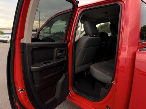 Used 2014 RAM 1500 Express RWD image 21