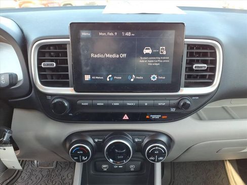 Used 2023 Hyundai Venue SEL w/ Cargo Package image 8
