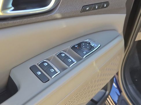 New 2026 Kia Carnival EX image 21