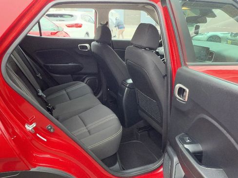 Used 2021 Hyundai Venue SEL image 25