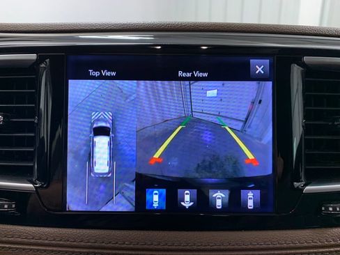 Used 2017 Chrysler Pacifica Limited FWD image 34