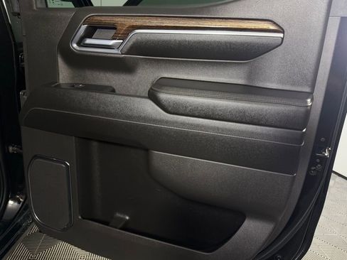 Used 2024 GMC Sierra 1500 Elevation image 27