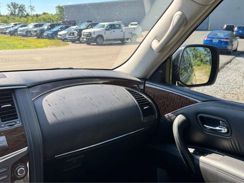 Used 2020 Nissan Armada Platinum w/ Captain's Chairs Package AWD/4WD image 15