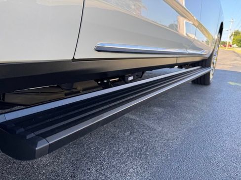 New 2026 Cadillac Escalade ESV Platinum Luxury w/ LPO, Radiant Package AWD/4WD image 36