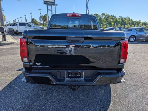 Used 2024 Chevrolet Colorado Trail Boss w/ Technology Package AWD/4WD image 7