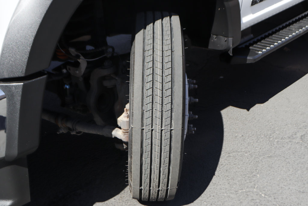 Used 2023 Ford F550 2WD Regular Cab Super Duty image 38