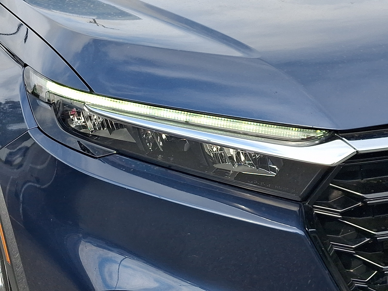 Certified 2024 Honda CR-V EX image 9