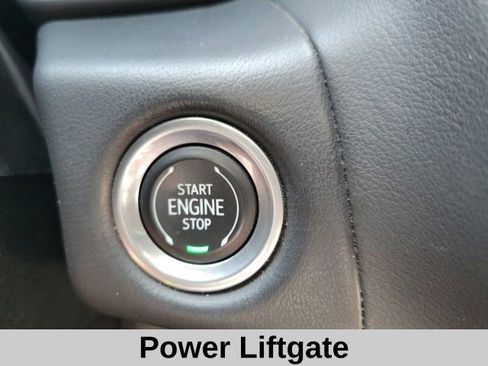 Used 2023 Chevrolet Suburban LT RWD image 9